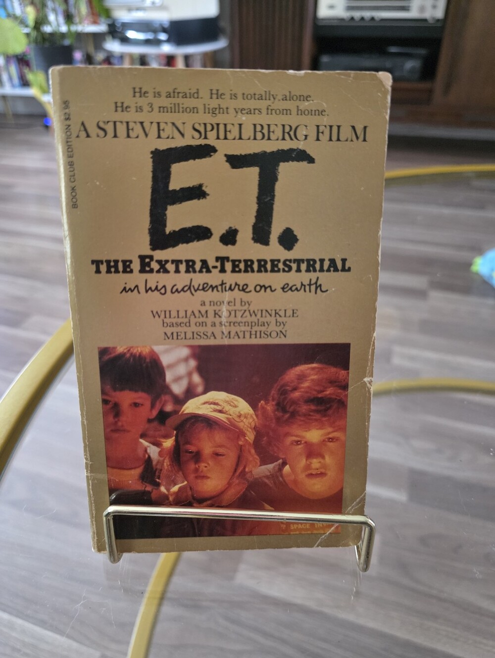 E.T. The Extra-Terrestrial Paperback Novel